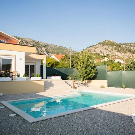 Dadi Villa Blagaj