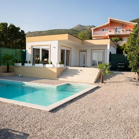 Dadi Villa Blagaj